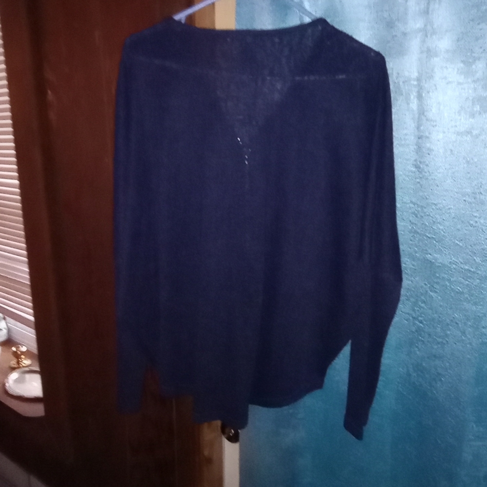 (Med.) Chelsea & Theodore Long Sleeve Zipper Top - Picture 3 of 3